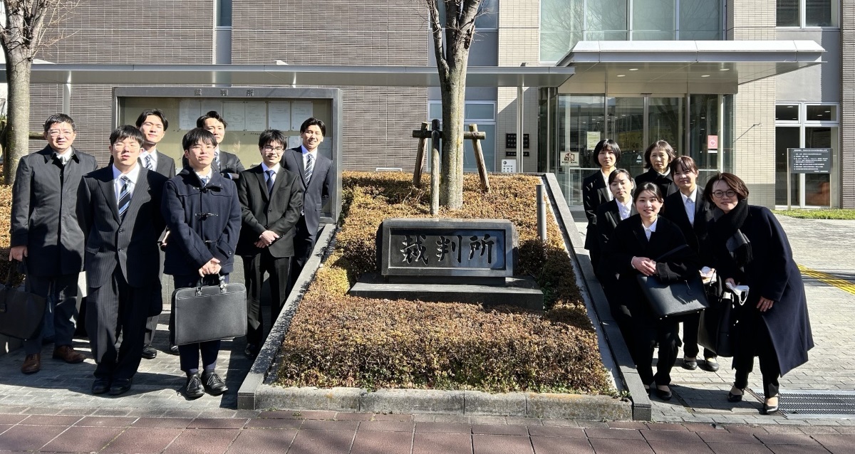 小規模大学のメリットを最大限に生かした都留文科大学の多彩なキャリア